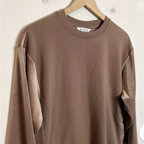 Athleta Retroplush Velvet Crewneck Sweatshirt NEW Size Smalll - Picture 3 of 16